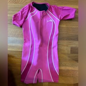 Girls speedo short wetsuit size 9-10